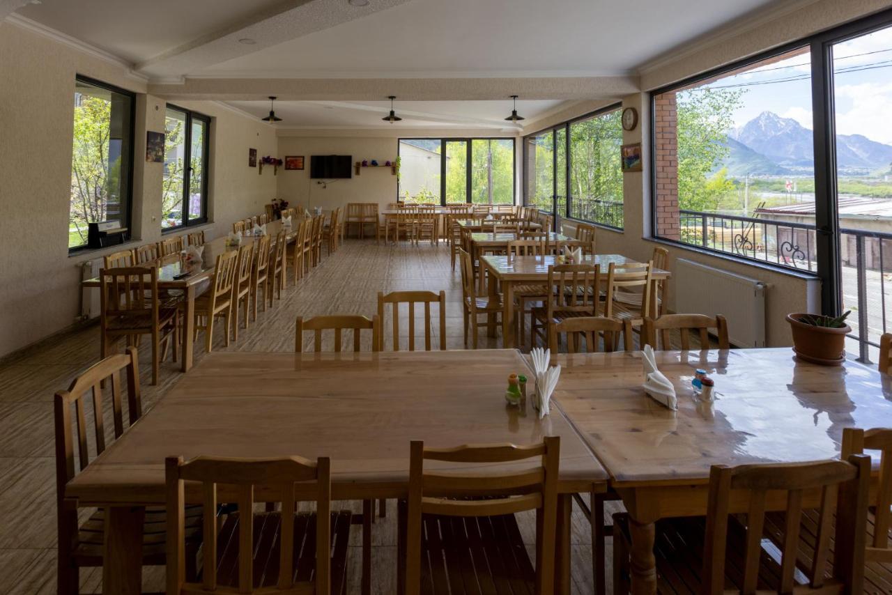 Gp Rooms Kazbegi Esterno foto
